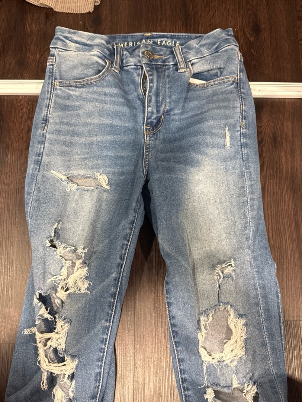 American Eagle Outfitters Distressed Light Blue Skinny Jeans